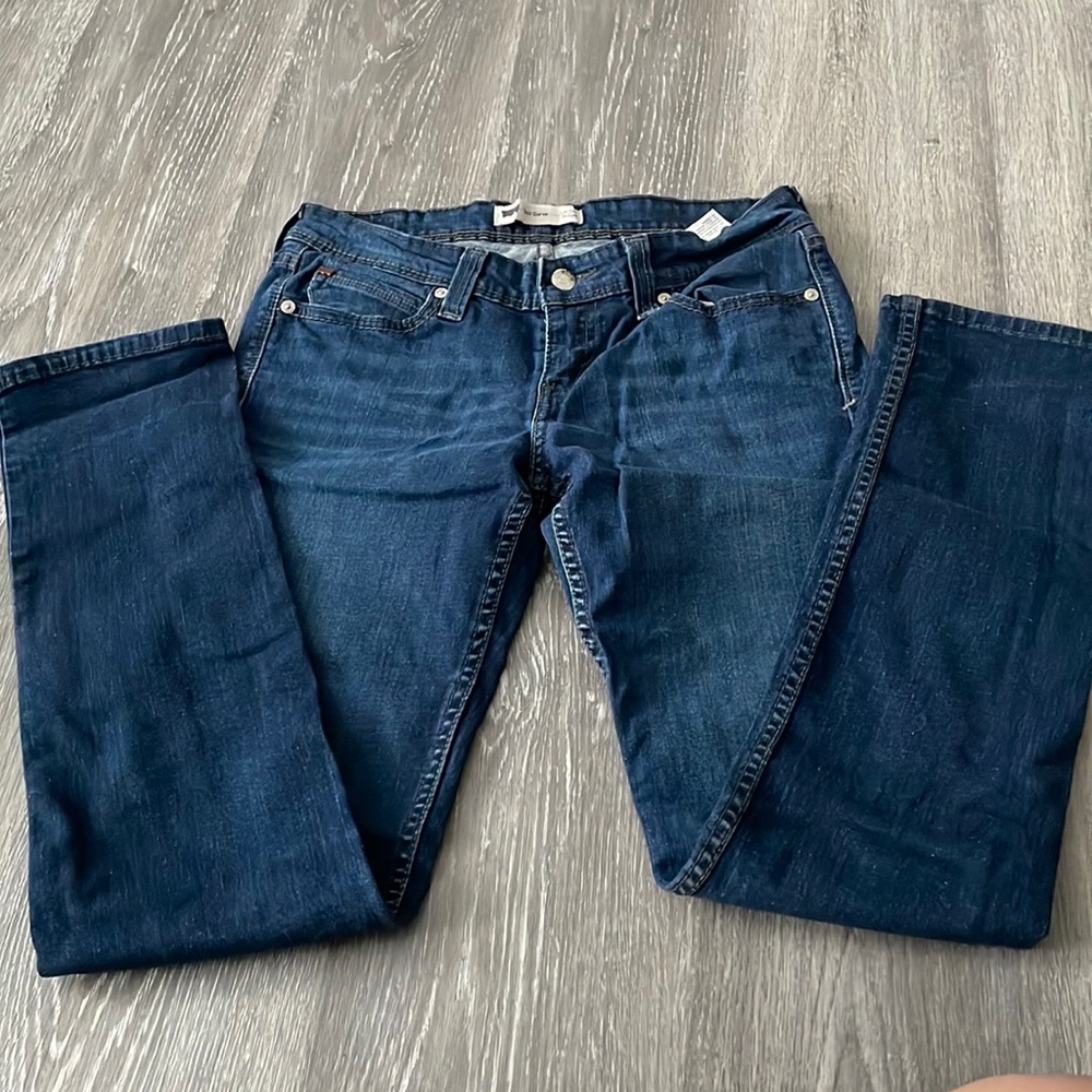 Dark Blue Levi Demi Curve , Low Rise/Straight Cut Jeans